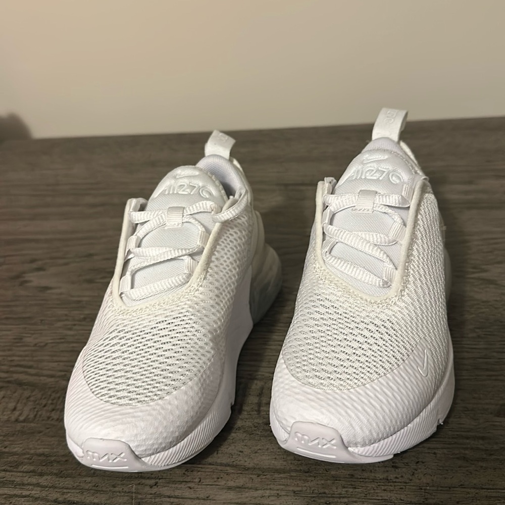 12C Air Max 270